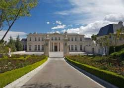 Versace Casa Casuarina, Vineyard Knolls, Sugar Ray Leonarda's home on auction