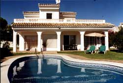 High-end Spanish property are buyers'  targets in 2012
