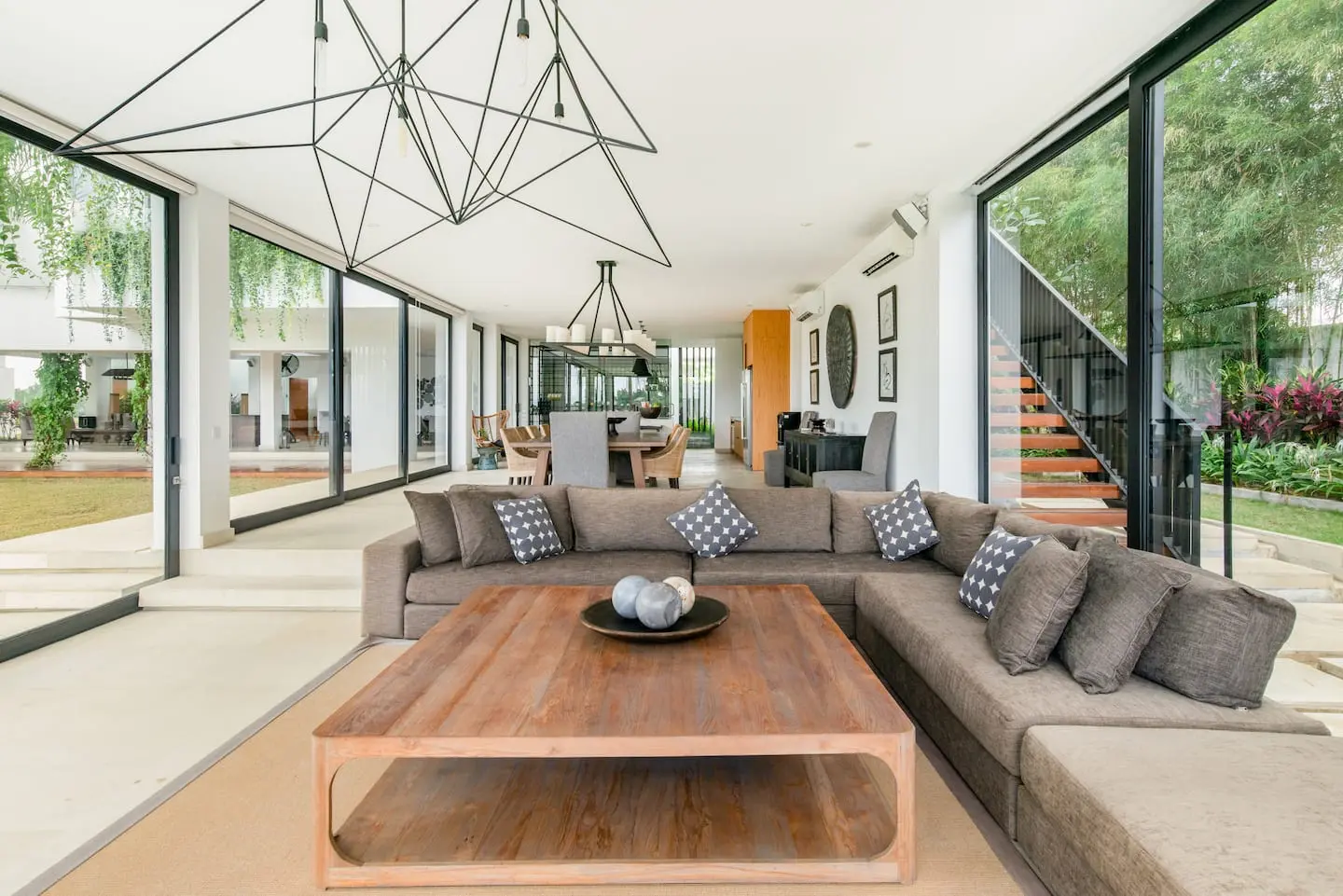 uploads/listings/temp/img_681d77bdf23b16.29707695.webp