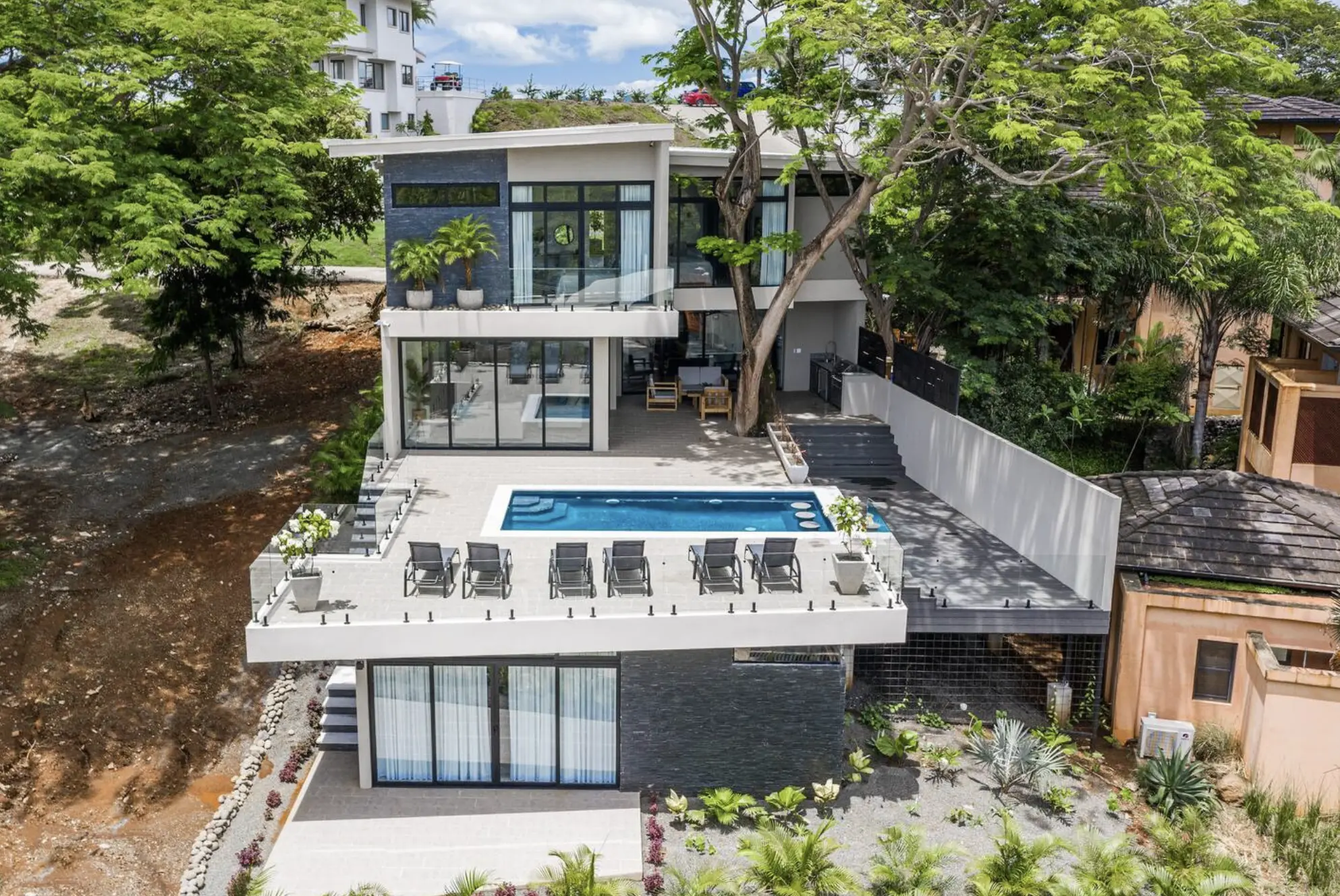 uploads/listings/temp/img_681d7befefa251.78918681.webp